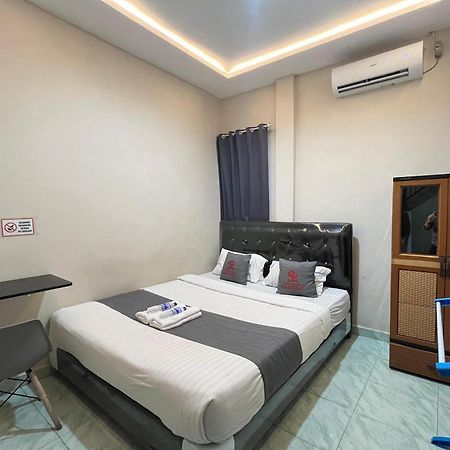 Steze Guesthouse Syariah Mendalo Jambi Exterior foto